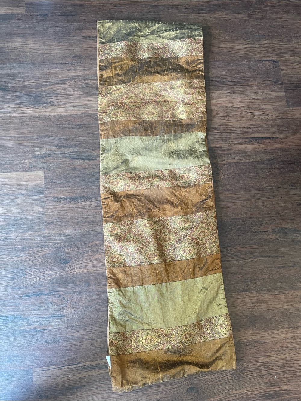 Crate & Barrel READ! Alexandra Bronze Green Brown Table Runner Dining 90x13.5”